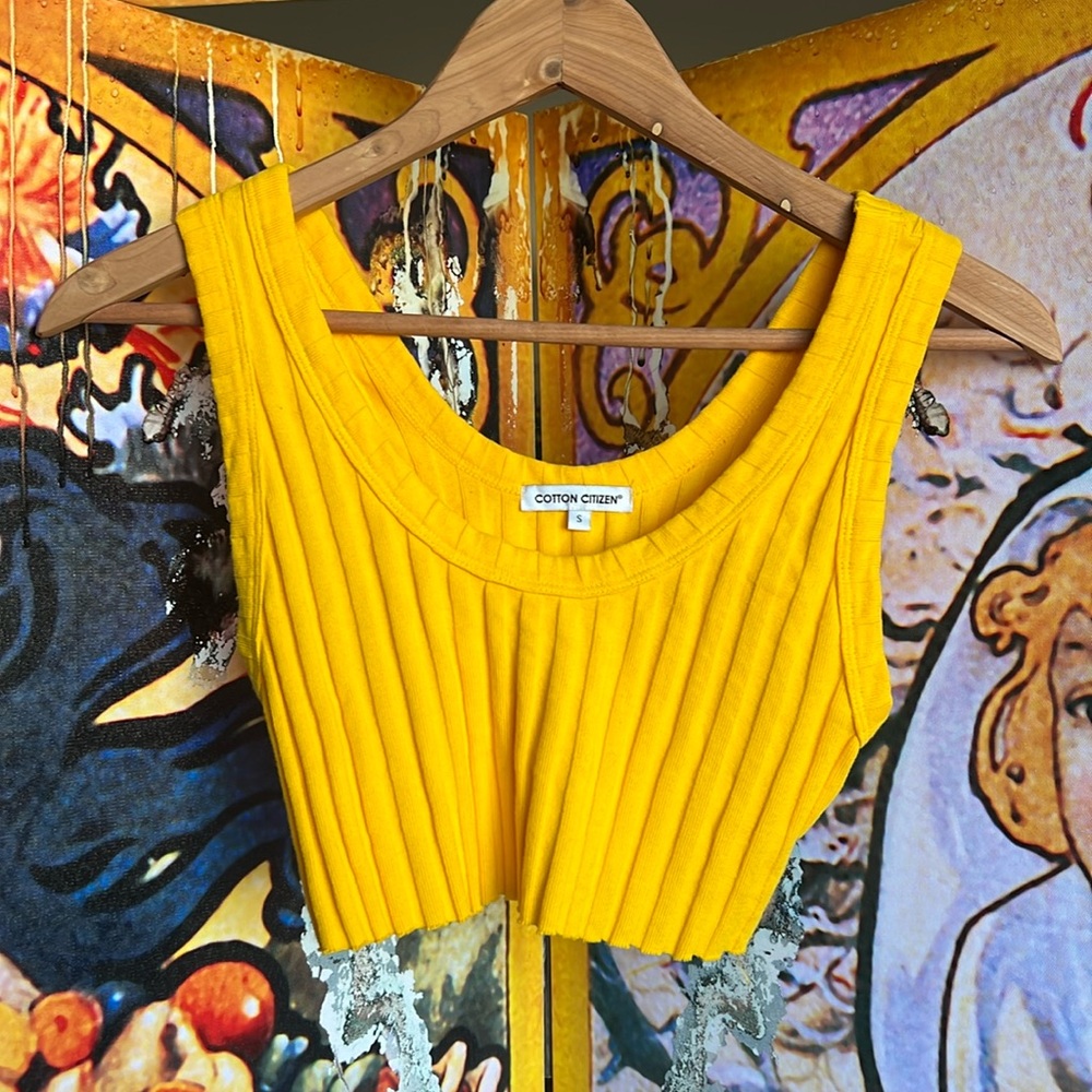 Cotton Citizen capri crop tank in Steelers Yellow! Size small
